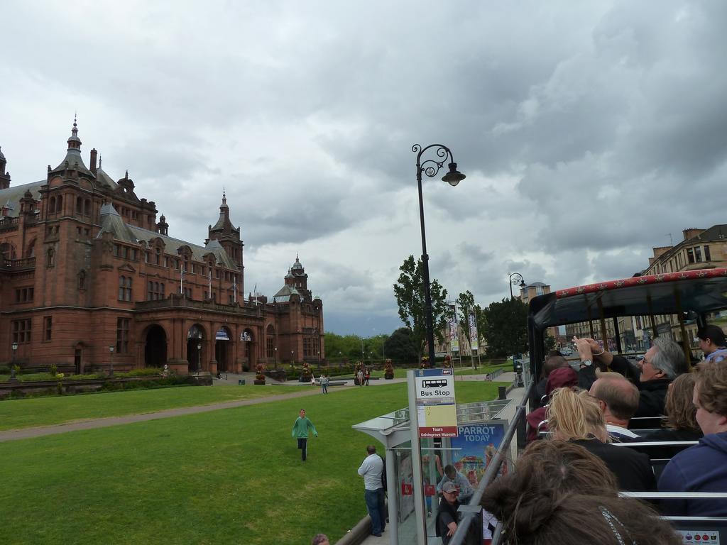 Glasgow Metro Exteriör bild